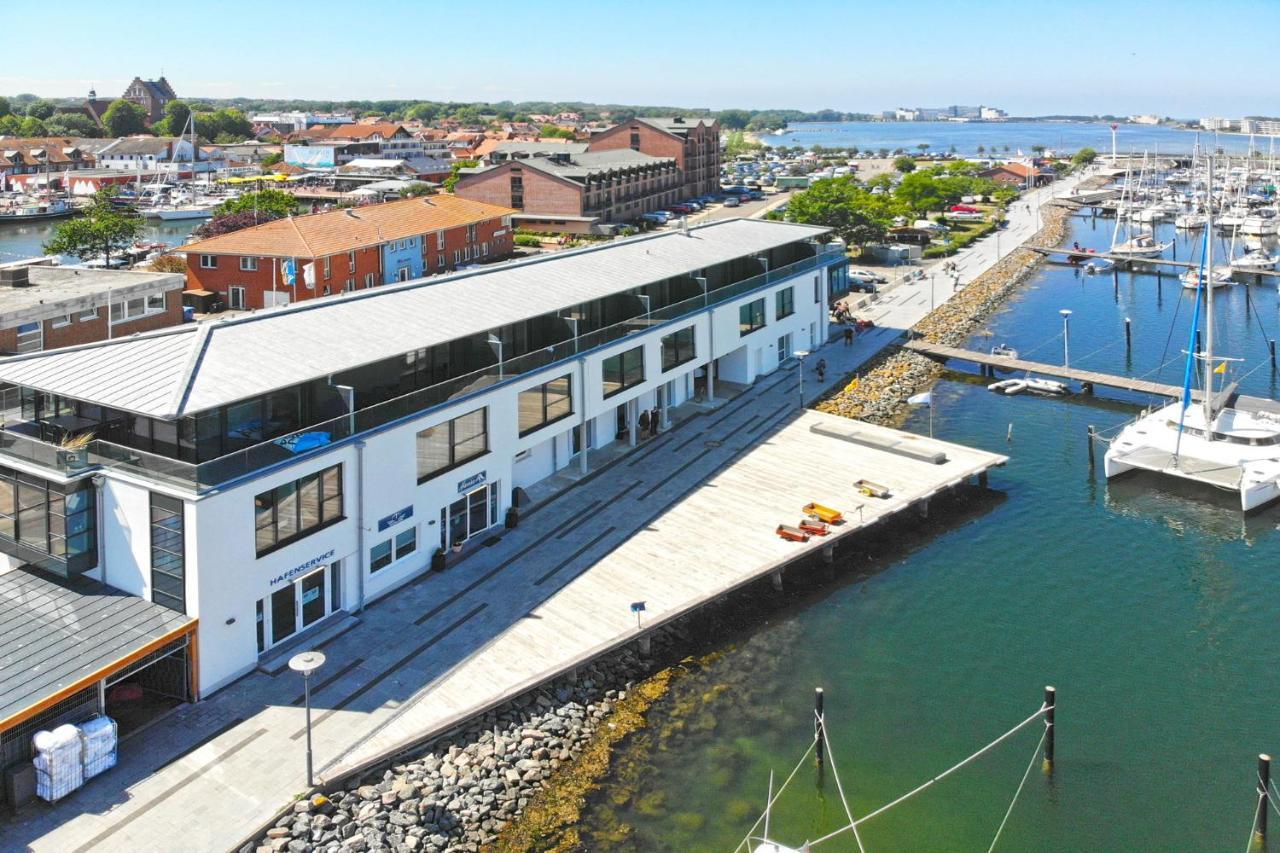 Yachtenkieker Heiligenhafen Exterior photo